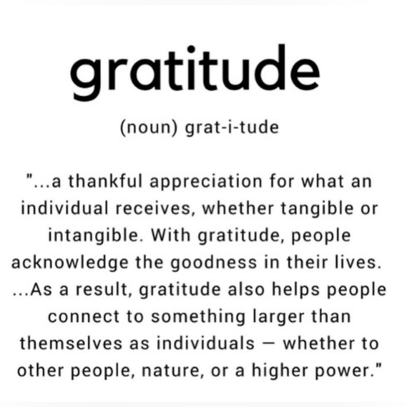 Abstract Pendant Face Earrings ✨✨ - Picture 4 of 5